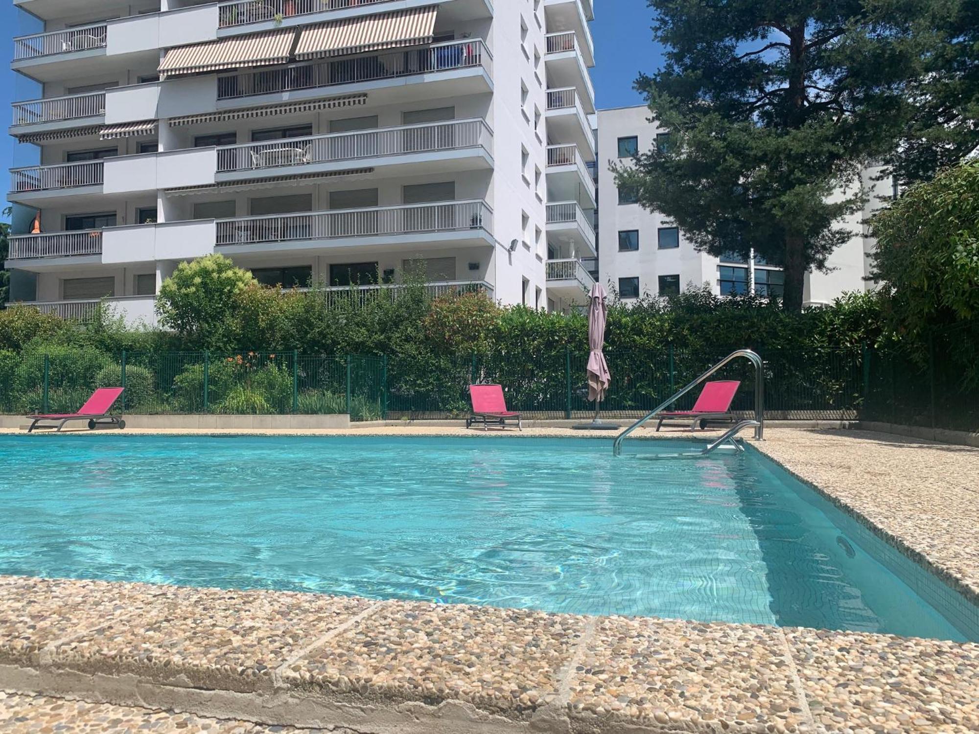 Kusmi Love Piscine Proche Du Lac อานซี ภายนอก รูปภาพ